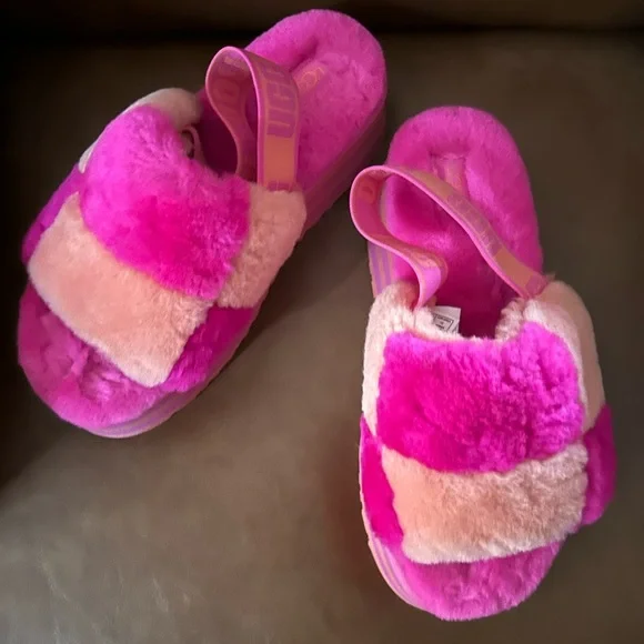 UGG Platform Fluff Sandal Slides - Picture 9 of 10